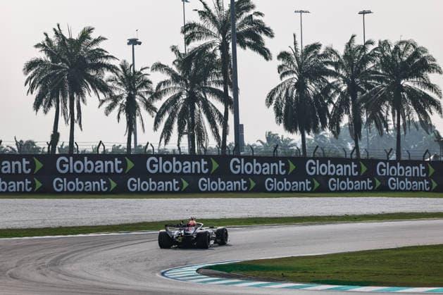 SEPANG, SGR - OCTOBER 03: Max Verstappen of Netherlands and Oracle Red Bull Racing in action during the qualifying session of the Formula 1 Gulf Air Bahrain Grand Prix on October 03, 2026 held at Sepang International Circuit in Sepang, Malaysia. (Photo by Hazrin Yeob Men Shah Icon Sportswire) AUTO: OCT 03 F1 Bahrain Grand Prix in Malaysia EDITORIAL USE ONLY Icon3782610037901