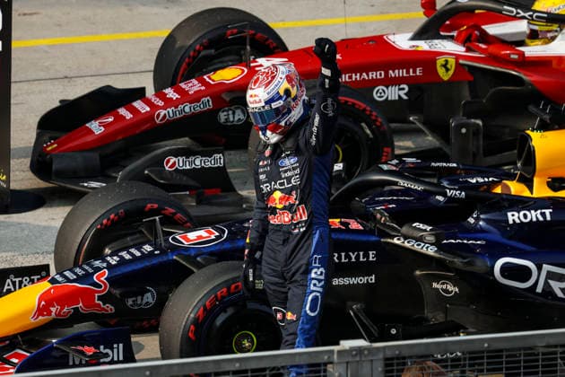 VERSTAPPEN Max (nld), Red Bull Racing Ford RB22, portrait F1 GP 16 Bahrain 2026 in Malaysia 03 VERSTAPPEN Max (nld), Red Bull Racing Ford RB22, action F1 GP 16 Bahrain 2026 in Malaysia VERSTAPPEN Max (nld), Red Bull Racing Ford RB22, portrait celebration pole position during the 2026 Formula 1 Bahrain Grand Prix in Malaysia, 16th round of the 2026 Formula One World Championship, WM, Weltmeisterschaft from October 2 to 4, 2026 on the Sepang International Circuit, in Sepang, Malaysia - Photo Xavier Bonilla DPPI Malaysia