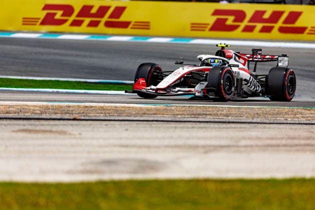 RECORD DATE NOT STATED 3rd October 2026; Sepang IC, Kuala Lumpur, Malaysia; Formula 1, Bahrain Grand Prix, Qualifying Day; Oliver Bearman (87) of Great Britain and TGR Haas F1 Team during Free Practice 3 at the Bahrain Grand Prix StephenxBlackberry