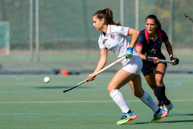 v.li.: Clara Badia Bogner (MHC, 9), Joana Boehringer (BHC, 8), Aktion, Action, Spielszene, 03.10.2026, Mannheim (Deutschland), Hockey, 1. Bundesliga, Damen, Mannheimer HC - Berliner HC