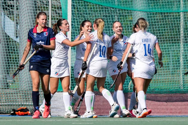 Spielerinnen vom Mannheimer HC (MHC), jubeln über das Tor zum 1:0, Jubel, Torjubel, Torerfolg, celebrate the goal, goal, celebration, jubelt ueber das Tor, Freuen, Freude, freut sich, optimistisch, positiv, Spielszene, Highlight, Action, Aktion, 03.10.2026, Mannheim (Deutschland), Hockey, 1. Bundesliga, Damen, Mannheimer HC - Berliner HC