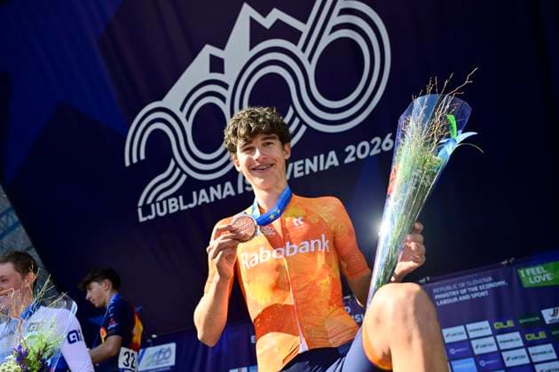 UEC 2026 Road European Championships Ljubljana 03 10 2026 LJUBLJANA, SLOVENIA - OCTOBER 03 : Van Den Biggelaar Jop (Netherlands) during the podium ceremony of the Men Junior cycling road race of the 2026 UEC Road European Championships Ljubljana. An UCI Continental Championships cycling race of 110,5 km with start and finish in Sencur on October 3, 2026 in Ljubljana, Slovenia, 03 10 2026 Ljubljana Slovenia  Copyright: xJanxDexMeuleneirx