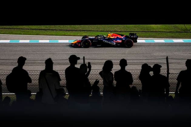 F1 - BAHRAIN GRAND PRIX IN MALAYSIA 2026 06 HADJAR Isack (fra), Red Bull Racing Ford RB22, action during the 2026 Formula 1 Bahrain Grand Prix in Malaysia, 16th round of the 2026 Formula One World Championship, WM, Weltmeisterschaft from October 2 to 4, 2026 on the Sepang International Circuit, in Sepang, Malaysia - SepangMalaysia  Copyright: xXavixBonillax