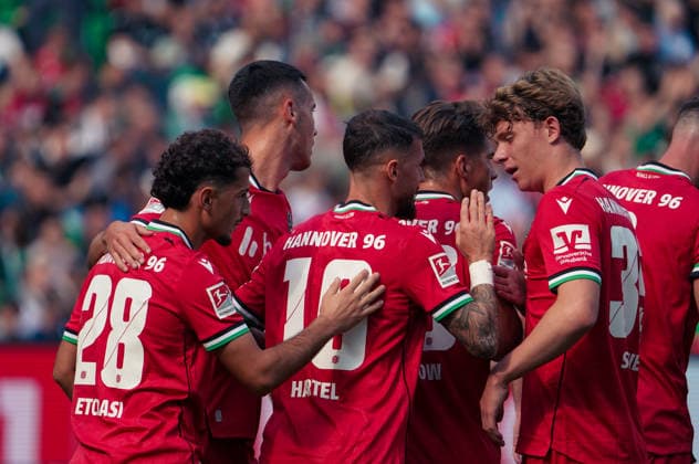 Deutschland: Fussball Testspiel Vereine 2026 2027, Freundschaftsspiel - Hannover 96 vs SC Verl - Heinz von Heiden Arena (Hannover): Tor und Torjubel zum Marcel Hartel (Hannover 96, 10) Copyright: xAymanxAlahmedx
