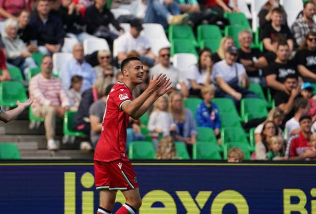 Deutschland: Fussball Testspiel Vereine 2026 2027, Freundschaftsspiel - Hannover 96 vs SC Verl - Heinz von Heiden Arena (Hannover): Geste, Gestik, Emotion Bastian Allgeier (Hannover 96, 17) Copyright: xAymanxAlahmedx