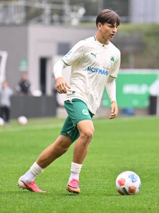 03.10.2026 - Fussball - Saison 2026 2027 - Regionalliga Bayern - 12. Spieltag: SpVgg Greuther Fürth Fuerth II U23 ( Kleeblatt ) - FC Bayern München II FCB - - xwoxzix - Dominik Spath (9, SpVgg Greuther Fürth II )