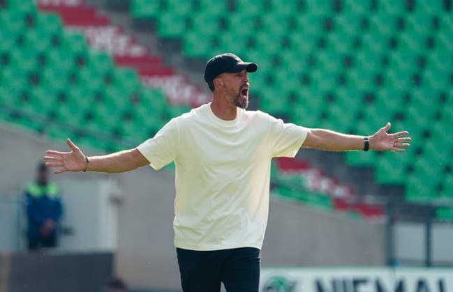 Deutschland: Fussball Testspiel Vereine 2026 2027, Freundschaftsspiel - Hannover 96 vs SC Verl - Heinz von Heiden Arena (Hannover): Geste, Gestik, Emotion Sandro Wagner (Trainer Hannover 96) Copyright: xAymanxAlahmedx