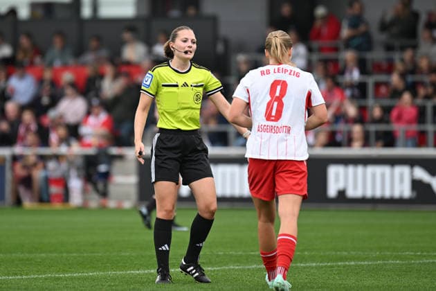Fußball I Frauen I Saison 2026-2027 I Bundesliga I 6. Spieltag I RB Leipzig - 1. FSV Mainz 05 I 03.10.2026 Schiedsrichterin Selina Menzel, Emilia Asgeirsdottir (8, Rasenballsport Leipzig) Leipzig RB Trainingszentrum, Cottaweg 7 Sachsen Deutschland Copyright: xLobeca InesxHähnelx