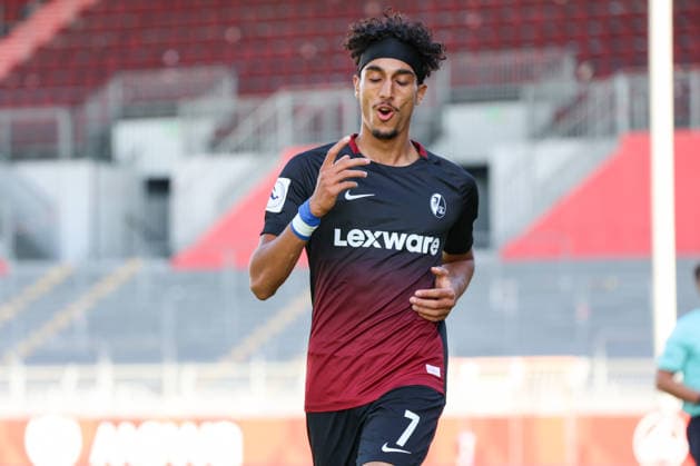 03.10.2026, xusrbx, Fussball Regionalliga Suedwest, FSV Mainz 05 U23 - SC Freiburg II v.l. Krish Raweri (SC Freiburg II, 7), macht das Tor zum 1:0 in der 17. Spielminute, Torjubel, Mainz