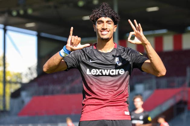 03.10.2026, xusrbx, Fussball Regionalliga Suedwest, FSV Mainz 05 U23 - SC Freiburg II v.l. Krish Raweri (SC Freiburg II, 7), macht das Tor zum 1:0 in der 17. Spielminute, Torjubel, Mainz