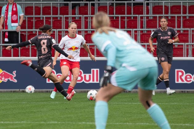 Google Pixel Frauen-Bundesliga, RB Leipzig - FSV Mainz 05; 03.10.2026 Emilia Kiaer Asgeirsdottir (8, RB Leipzig). Fußball, Google Pixel Frauen-Bundesliga, Saison 2026 2027, 6. Spieltag: RB Leipzig vs. FSV Mainz 05 am 03.10.2026, Trainingszentrum Cottaweg, Leipzig. DFB REGULATIONS PROHIBIT ANY USE OF PHOTOGRAPHS AS IMAGE SEQUENCES AND OR QUASI-VIDEO. Copyright: xBEAUTIFULxSPORTS JanxKaeferx