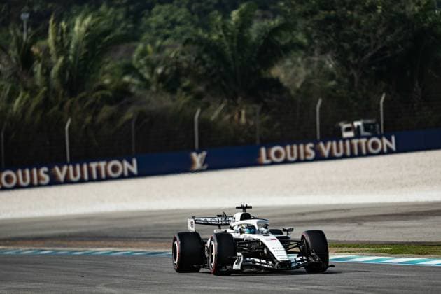 Formula 1 Gulf Air Bahrain Grand Prix in Malaysia 2026 Levi Erb OVERTAKE MAXPPP - Sepang 03 10 2026 11 PEREZ Sergio (mex), Cadillac Formula 1 Team, action at the Formula 1 Gulf Air Bahrain Grand Prix 2026 in Malaysia, the 15th round of the 2026 FIA Formula 1 World Championship, WM, Weltmeisterschaft at the Sepang International circuit, from 1 to 4 October 2026 Sepang Sepang International Circuit Malaysia  Copyright: xOVERTAKE MAXPPPxLevixErbx OVT202610034747 OVT202610034747