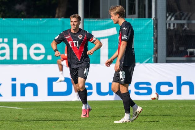 David Otto (Viktoria Koeln, 10) bejubelt das Tor zum 2:1. Dabei Tim Kloss (Viktoria Koeln, 18). FC Viktoria Koeln vs. FC Hansa Rostock , Fussball, 3. Liga, 05. Spieltag, Saison 2026 2027, 11.09.2026 DFL DFB Regulations prohibit any use of Photographs as image sequences and or Quasivideo FC Viktoria Koeln vs. FC Hansa Rostock, Fussball, 3. Liga, 05. Spieltag, Saison 2026 2027, 11.09.2026 Koeln Copyright: xEibner-Pressefoto ThomasxHaeslerx EP_THR