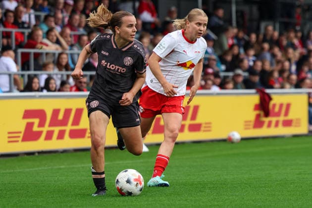 Deutschland: Fußball Google Pixel Frauen-Bundesliga 2026 - 2027, 6. Spieltag - RB Leipzig gegen FSV Mainz 05, Trainingszentrum von RB Leipzig (Leipzig): Kara Bathmann (1. FSV Mainz 05 Frauen, 4) am Ball Copyright: xLucasxWalterx