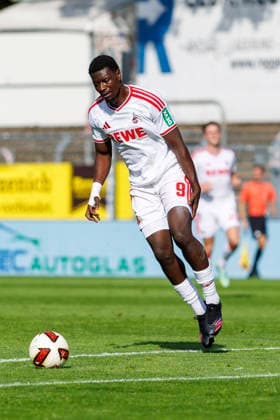 KOELN, GERMANY - OCTOBER 3, 2026: Ragnar Ache (1. FC Köln, 9) during the friendly match between FC Viktoria Köln vs. 1. FC Köln at the Sportpark Hoehenberg on October 3, 2026 in Koeln, Germany. DFL REGULATIONS PROHIBIT ANY USE OF PHOTOGRAPHS AS IMAGE SEQUENCES AND OR QUASI-VIDEO. Nordrhein-Westfalen Germany Copyright: xLeahxKohringx