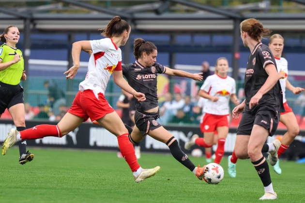 Deutschland: Fußball Google Pixel Frauen-Bundesliga 2026 - 2027, 6. Spieltag - RB Leipzig gegen FSV Mainz 05, Trainingszentrum von RB Leipzig (Leipzig): Abschluss von Vital Zina Kats (1. FSV Mainz 05 Frauen, 30) Copyright: xLucasxWalterx