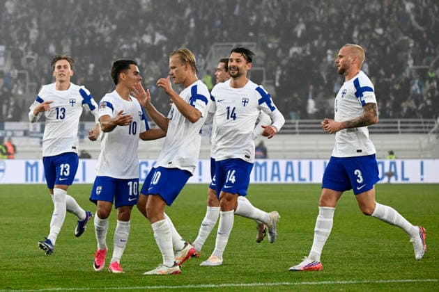 LKS 20261003 Players of Team Finland celebrate 1-1 equalizer by Leo Walta 10 during the UEFA Nations League Group C1 football match between Finland and Albania in Helsinki, Finland, on October 3, 2026. - EMMI KORHONEN Helsinki Finland y3_-f98bE94  Copyright: xEmmixKorhonenx y3_-f98bE94