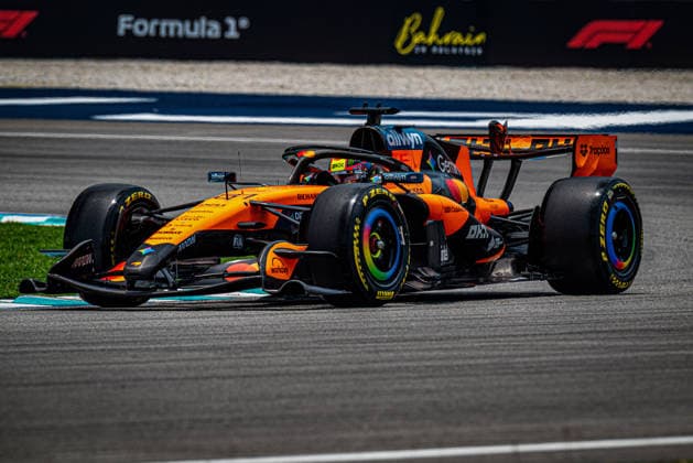Oscar Piastri (AUS) - McLaren Mastercard F1 Team during Qualify of Saturday of Formula 1 Gulf Air Bahrain Grand Prix in Malaysia 2026 at Sepang International Circuit in Sepang, Malaysia. Round 16 of 23 of the 2026 FIA Formula One World Championship, WM, Weltmeisterschaft held October 2-4, 2026. The race was relocated from Bahrain to Malaysia and held at Sepang International Circuit. Formula 1 Gulf Air Bahrain Grand Prix in Malaysia 2026 - Round 16 of 23 - Sepang International Circuit, Sepang, Malaysia F1-2026-R04-BHR