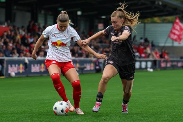 Deutschland: Fußball Google Pixel Frauen-Bundesliga 2026 - 2027, 6. Spieltag - RB Leipzig gegen FSV Mainz 05, Trainingszentrum von RB Leipzig (Leipzig): Zweikampf von Maja Lara Pageler (1. FSV Mainz 05 Frauen, 37) und Anna Maria Therese Simonsson (RB Leipzig Frauen, 27) Copyright: xLucasxWalterx