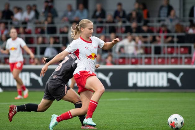 Google Pixel Frauen-Bundesliga, RB Leipzig - FSV Mainz 05; 03.10.2026 Emilia Kiaer Asgeirsdottir (8, RB Leipzig). Fußball, Google Pixel Frauen-Bundesliga, Saison 2026 2027, 6. Spieltag: RB Leipzig vs. FSV Mainz 05 am 03.10.2026, Trainingszentrum Cottaweg, Leipzig. DFB REGULATIONS PROHIBIT ANY USE OF PHOTOGRAPHS AS IMAGE SEQUENCES AND OR QUASI-VIDEO. Copyright: xBEAUTIFULxSPORTS JanxKaeferx