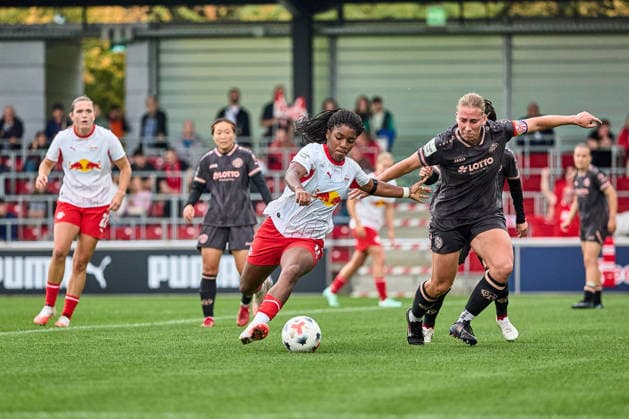 03.10.2026, GER, Frauenfußball, BL, 2026 2027, RB Leipzig - FSV Mainz 05 Delice Boboy (17, RB Leipzig), Freisteller, Aktion, mit Ball Leipzig Trainingszentrum der Roten Bulle Sachsen Deutschland