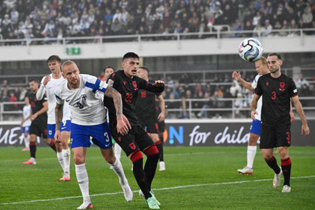 LKS 20261003 Adam Stahl (L) of Finland vies the ball with Stavro Pilo of Albania during the UEFA Nations League Group C1 football match between Finland and Albania in Helsinki, Finland, on October 3, 2026. - EMMI KORHONEN Helsinki Finland lvdoSwl9Opo  Copyright: xEmmixKorhonenx lvdoSwl9Opo