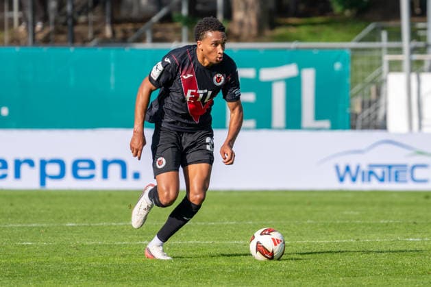 Noah Maboulou (Viktoria Koeln, 37) im Sprint mit dem Ball. FC Viktoria Koeln vs. FC Hansa Rostock , Fussball, 3. Liga, 05. Spieltag, Saison 2026 2027, 11.09.2026 DFL DFB Regulations prohibit any use of Photographs as image sequences and or Quasivideo FC Viktoria Koeln vs. FC Hansa Rostock, Fussball, 3. Liga, 05. Spieltag, Saison 2026 2027, 11.09.2026 Koeln Copyright: xEibner-Pressefoto ThomasxHaeslerx EP_THR