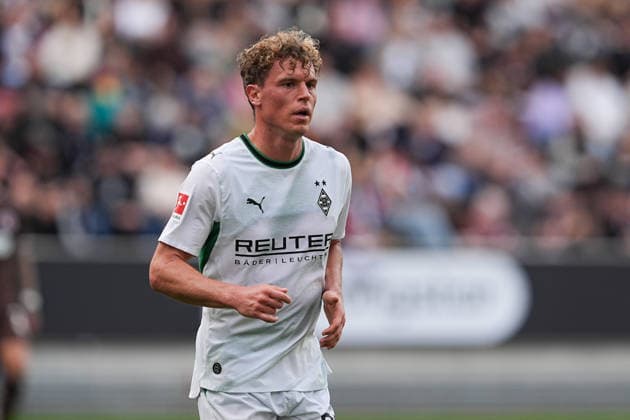 03.10.2026, xydrx, Herren, Fußball, Testspiel, FC St. Pauli - Borussia Mönchgladbach, Saison 2026 2027, Millerntor-Stadion: Robin Hack (Borussia Moenchengladbach, 25) DFB regulations prohibit any use of photographs as image sequences and or quasi-video. Copyright: HMBxMedia YannisxDreimann