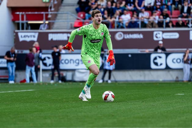 Deutschland: Fußball 2. Bundesliga, 1. Bundesliga, Freundschaftsspiel Saison 2026 27, FC St. Pauli vs Borussia Moenchengladbach Millerntor-Stadion (Hamburg St. Pauli): Ben Voll (FC St. Pauli, 1) Copyright: xStefanxTrochax