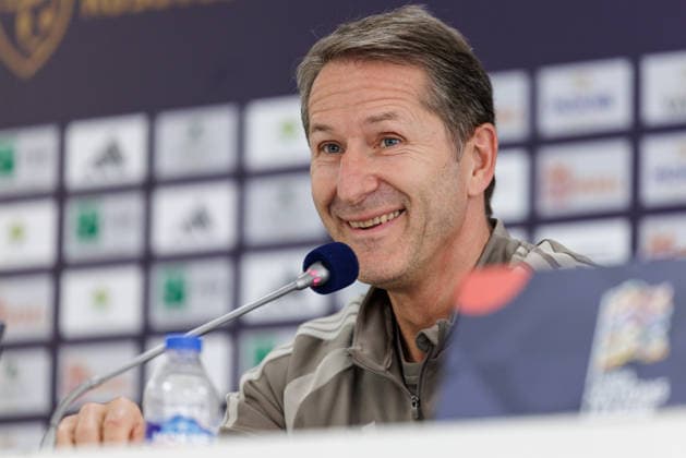 SOCCER - NL, KOS vs AUT PRISTINA,KOSOVO,03.OCT.26 - SOCCER - UEFA Nations League, OEFB international match, Länderspiel, Nationalmannschaft Kosovo vs Austria, preview, press conference, PK, Pressekonferenz team KOS. Image shows head coach Franco Foda (KOS). GEPAxpictures xArminxRauthner