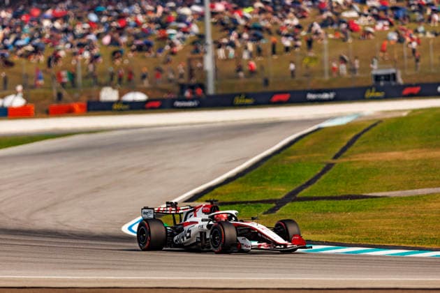 RECORD DATE NOT STATED 3rd October 2026; Sepang IC, Kuala Lumpur, Malaysia; Formula 1, Bahrain Grand Prix, Qualifying Day; Esteban Ocon (31) of France and TGR Haas F1 Team during qualifying at the Bahrain Grand Prix StephenxBlackberry