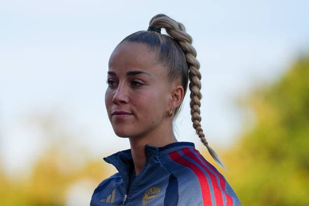 Deutschland: Fußball Google Pixel Frauen-Bundesliga 2026 2027, 6. Spieltag - SV Eintracht Frankfurt vs FC Bayern München - Am Brentanobad (Frankfurt): Giulia Gwinn (FCB, 7) Portraitfoto, Portrait, Einzelaufnahme, Porträt Copyright: xTobiasxWentzellx