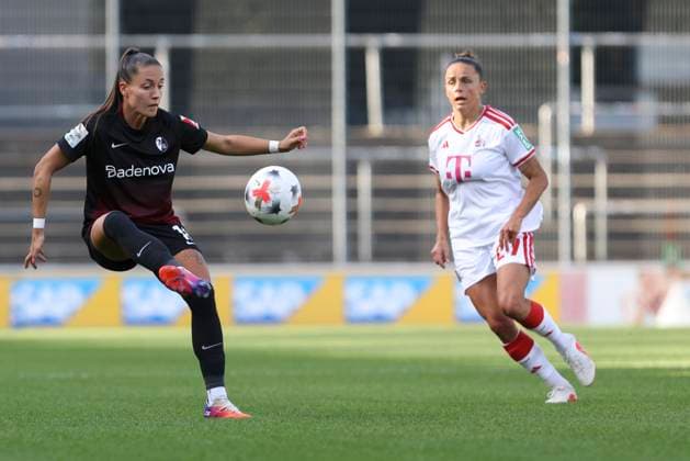 Selina Vobian (SC Freiburg) in Aktion, am Ball, Einzelaktion waehrend des Spiels der Frauen Bundesliga zwischen 1.FC Koeln und SC Freiburg, Franz-Kremer-Stadion am 03. October 2026 in Koeln, Deutschland. (Foto von Oliver Kaelke DeFodi Images) +++ Selina Vobian (SC Freiburg) controls the ball during the Bundesliga match between 1.FC Koeln and SC Freiburg at Franz-Kremer-Stadion on October 3, 2026 in Cologne, Germany. (Photo by Oliver Kaelke DeFodi Images) DFB DFL REGULATIONS PROHIBIT ANY USE OF PHOTOGRAPHS AS IMAGE SEQUENCES AND OR QUASI-VIDEO. (Photo by Oliver Kaelke DeFodi Images) -