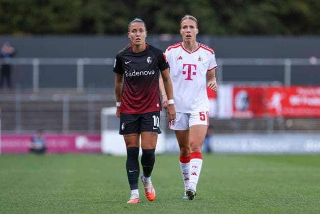 Selina Vobian (SC Freiburg) und Celina Degen (1. FC Koeln) schaut waehrend des Spiels der Frauen Bundesliga zwischen 1.FC Koeln und SC Freiburg, Franz-Kremer-Stadion am 03. October 2026 in Koeln, Deutschland. (Foto von Oliver Kaelke DeFodi Images) +++ Selina Vobian (SC Freiburg) und Celina Degen (1. FC Koeln) looks on during the Bundesliga match between 1.FC Koeln and SC Freiburg at Franz-Kremer-Stadion on October 3, 2026 in Cologne, Germany. (Photo by Oliver Kaelke DeFodi Images) DFB DFL REGULATIONS PROHIBIT ANY USE OF PHOTOGRAPHS AS IMAGE SEQUENCES AND OR QUASI-VIDEO. (Photo by Oliver Kaelke DeFodi Images) -
