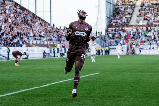 Deutschland: Fußball 2. Bundesliga, 1. Bundesliga, Freundschaftsspiel Saison 2026 27, FC St. Pauli vs Borussia Moenchengladbach Millerntor-Stadion (Hamburg St. Pauli): Ricky-Jade Jones (FC St. Pauli, 26), Jubel 1:1 Copyright: xStefanxTrochax