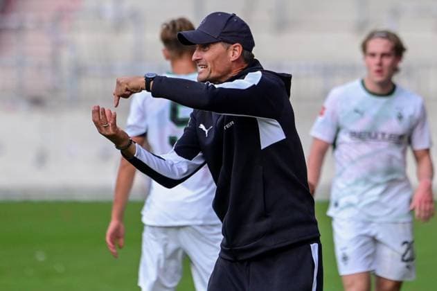 Alexander Blessin Trainer ( Gladbach ) Deutschland , Hamburg Millerntorstadion , Fussball , 1. und 2. . Bundesliga , FC St Pauli - Borussia Mönchengladbach