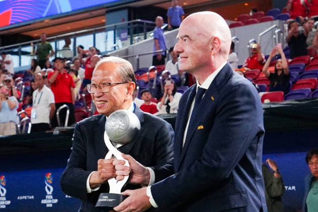 HONG KONG-SPORTS ASEAN-CUP President of the Football Association of Hong Kong, China Pui Kwan-kay and FIFA President Gianni Infantino carry the trophy onto the pitch ahead of the FIFA ASEAN Challenge Cup final between Hong Kong, China and Cambodia at Kai Tak Stadium in Hong Kong on October 3, 2026. (Photo by Zulu Lo TMHK via Nexpher Images) Hong Kong