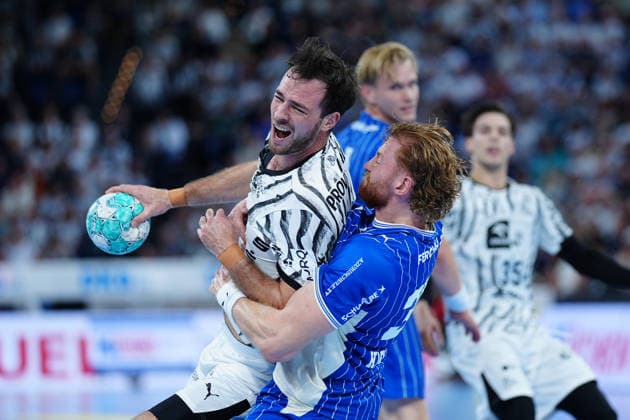 Veron Nacinovic (THW Kiel, 93), Tom Kiesler (VfL Gummersbach, 30) GER, THW Kiel vs. VfL Gummersbach, Handball, 1. Bundesliga, Spieltag 7, Saison 2026 2027, 03.10.2026 GER, THW Kiel vs. VfL Gummersbach, Handball, 1. Bundesliga, Spieltag 7, Saison 2026 2027, 03.10.2026 Kiel Copyright: xEibner-Pressefoto MarcelxvonxFehrnx EP_MFN