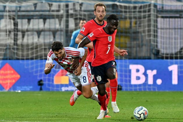 RIJEKA, CROATIA - OCTOBER 03: Mateo Kovacic of Croatia (L) in action against Bukayo Saka of England (R) during the UEFA Nations League, League A Group A3, match between Croatia and England at Stadion Rujevica, Rijeka on October 03, 2026 in Rijeka, Croatia. (Photo by Igor Kupljenik Sports Press Photo). Copyright: xIgorxKupljenikx xSPPx Sportspressphoto_SPR244582