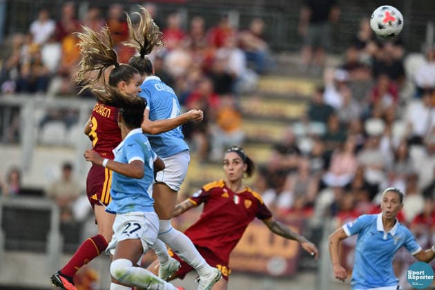 IPA89264952 - Kayleigh Van Dooren of A.S. Roma during the Serie A Women s league match between Roma and Lazio, the AS Roma vs. SS Lazio Women game, an Italian Serie A Women s soccer match in Rome, Italy, on October 3, 2026  Copyright: xClaudioxEnea IPAxSportx xx IPA89264952