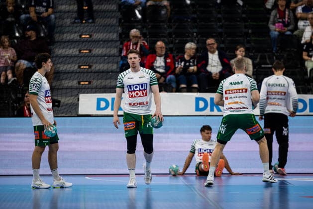 Opel HBL: SG Flensburg-Handewitt vs FRISCH AUF! Göppingen; 03.10.26 Team Frisch auf Göppingen beim Warm Up Opel HBL: SG Flensburg-Handewitt vs FRISCH AUF! Göppingen, GGW Arena am 03.10.26 Copyright: xBEAUTIFULxSPORTS MarioxM.xKobergx