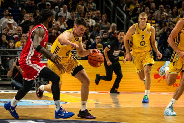 Jonas Mattisseck 03.10.2026, Alba Berlin vs Bamberg Baskets, Basketball, BBL, Uber Arena, Berlin DFL regulations prohibit any use of photographs as image sequences and or quasi-video. Copyright: HMBxMedia xFinnxWeidmann