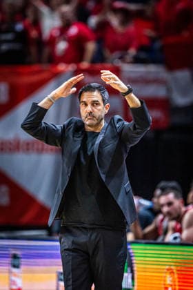 Basketball Berlin 03.10.2026 Saison 2026 2027 EasyCredit BBL 1. Bundesliga Männer, Herren Alba Berlin - BMA365 Bamberg Baskets Jesus Ramirez (Bamberg, Trainer)
