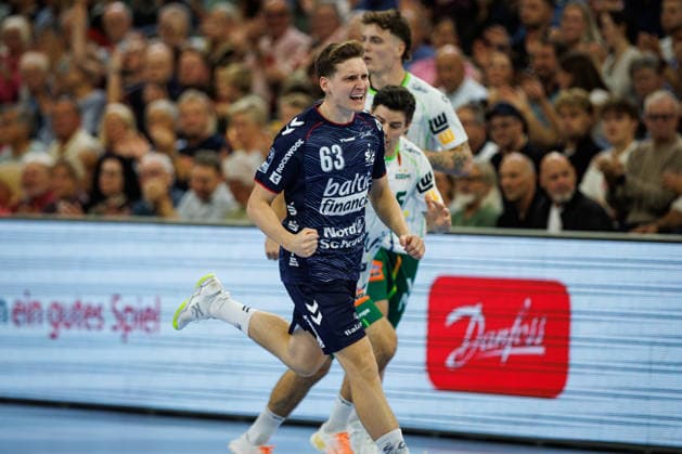 Opel HBL: SG Flensburg-Handewitt vs FRISCH AUF! Göppingen; 03.10.26 Jubel Torjubel bei Domen Novak (Nr.63, SG Flensburg-Handewitt) Opel HBL: SG Flensburg-Handewitt vs FRISCH AUF! Göppingen, GGW Arena am 03.10.26 Copyright: xBEAUTIFULxSPORTS MarioxM.xKobergx
