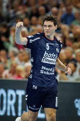 Opel HBL: SG Flensburg-Handewitt vs FRISCH AUF! Göppingen; 03.10.26 Jubel Torjubel bei Niclas Kirkelokke (Nr.05, SG Flensburg-Handewitt) Opel HBL: SG Flensburg-Handewitt vs FRISCH AUF! Göppingen, GGW Arena am 03.10.26 Copyright: xBEAUTIFULxSPORTS MarioxM.xKobergx