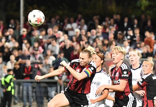 03.10.2026, xhbx, Fussball Google Pixel Frauen-Bundesliga, Eintracht Frankfurt - FC Bayern München v.l. Laura Freigang (Eintracht Frankfurt Damen) Frankfurt am Main