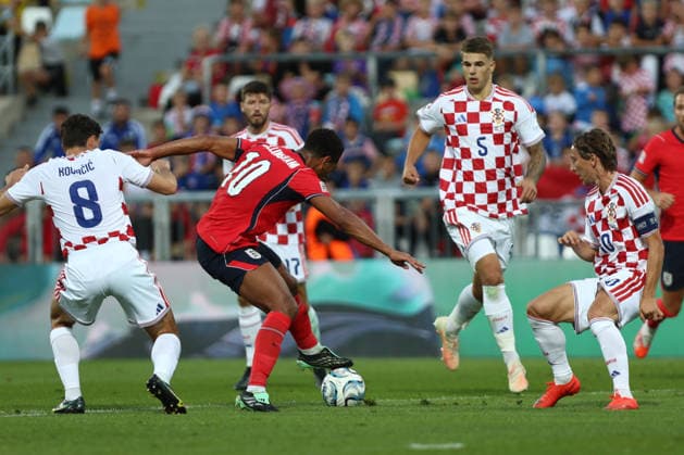Rijeka, Croatia, 3rd October 2026. UEFA Nations League. Matchday 3, Group A3. Croatia v England at Rujevica, Rijeka. Jude BELLINGHAM (10) between Croatian players. Croatia v England, UEFA Nations League. 