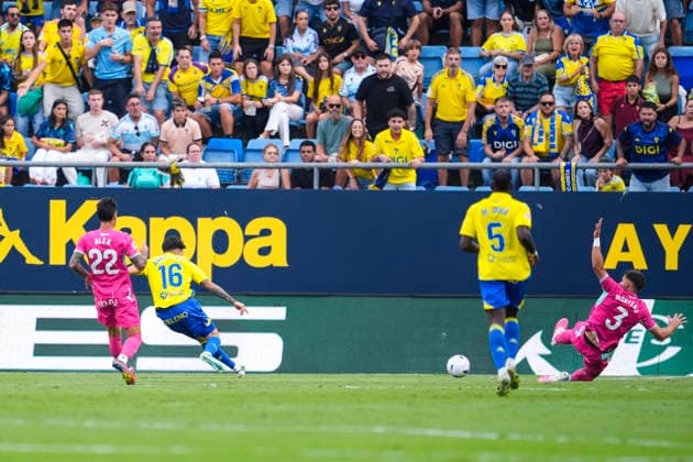October 3, 2026, Cadiz, Cadiz, Spain: Antonito Cordero of Cadiz CF shoots to score his team s first goal during the Spanish league, LaLiga Hypermotion, football match played between Cadiz CF and CD Leganes at JP Financial stadium on October 3, 2026, in Cadiz, Spain. Cadiz Spain - ZUMAa181 20261003_zaa_a181_029 Copyright: xJoaquinxCorcherox