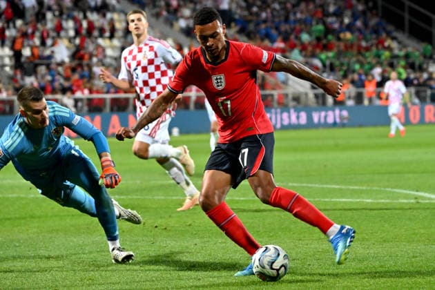 RIJEKA, CROATIA - OCTOBER 03: Morgan Rogers of England (R) in action and score against Dominik Livakovic of Croatia (L) during the UEFA Nations League, League A Group A3, match between Croatia and England at Stadion Rujevica, Rijeka on October 03, 2026 in Rijeka, Croatia. (Photo by Igor Kupljenik Sports Press Photo). Copyright: xIgorxKupljenikx xSPPx Sportspressphoto_SPR244659