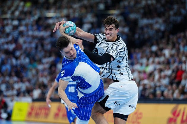 Alex Dujshebaev (VfL Gummersbach, 10), Julian Köster (THW Kiel, 07) GER, THW Kiel vs. VfL Gummersbach, Handball, 1. Bundesliga, Spieltag 7, Saison 2026 2027, 03.10.2026 GER, THW Kiel vs. VfL Gummersbach, Handball, 1. Bundesliga, Spieltag 7, Saison 2026 2027, 03.10.2026 Kiel Copyright: xEibner-Pressefoto MarcelxvonxFehrnx EP_MFN